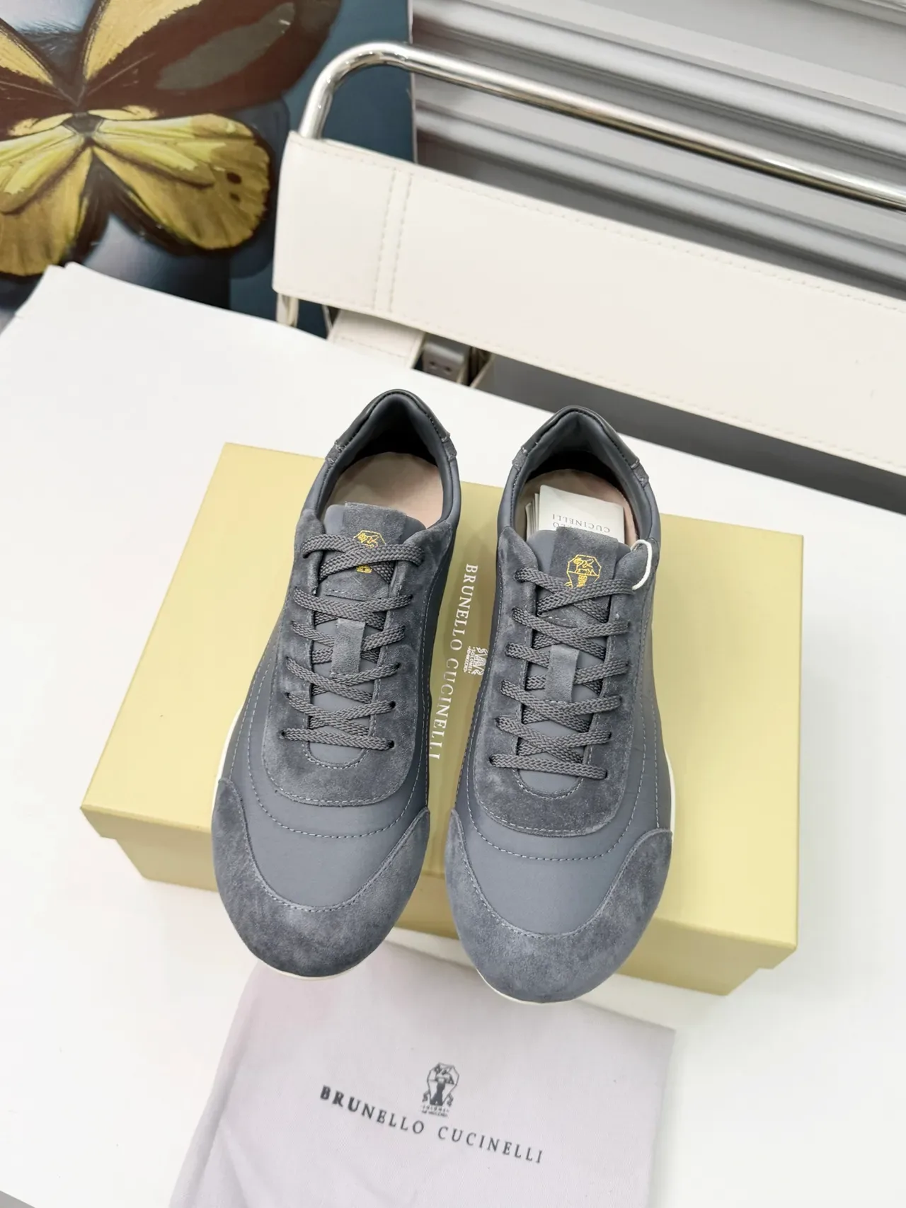 Brunello Cucinelli Sapatilhas Lifestyle Cinza de Camurça e Couro Paineladas 6