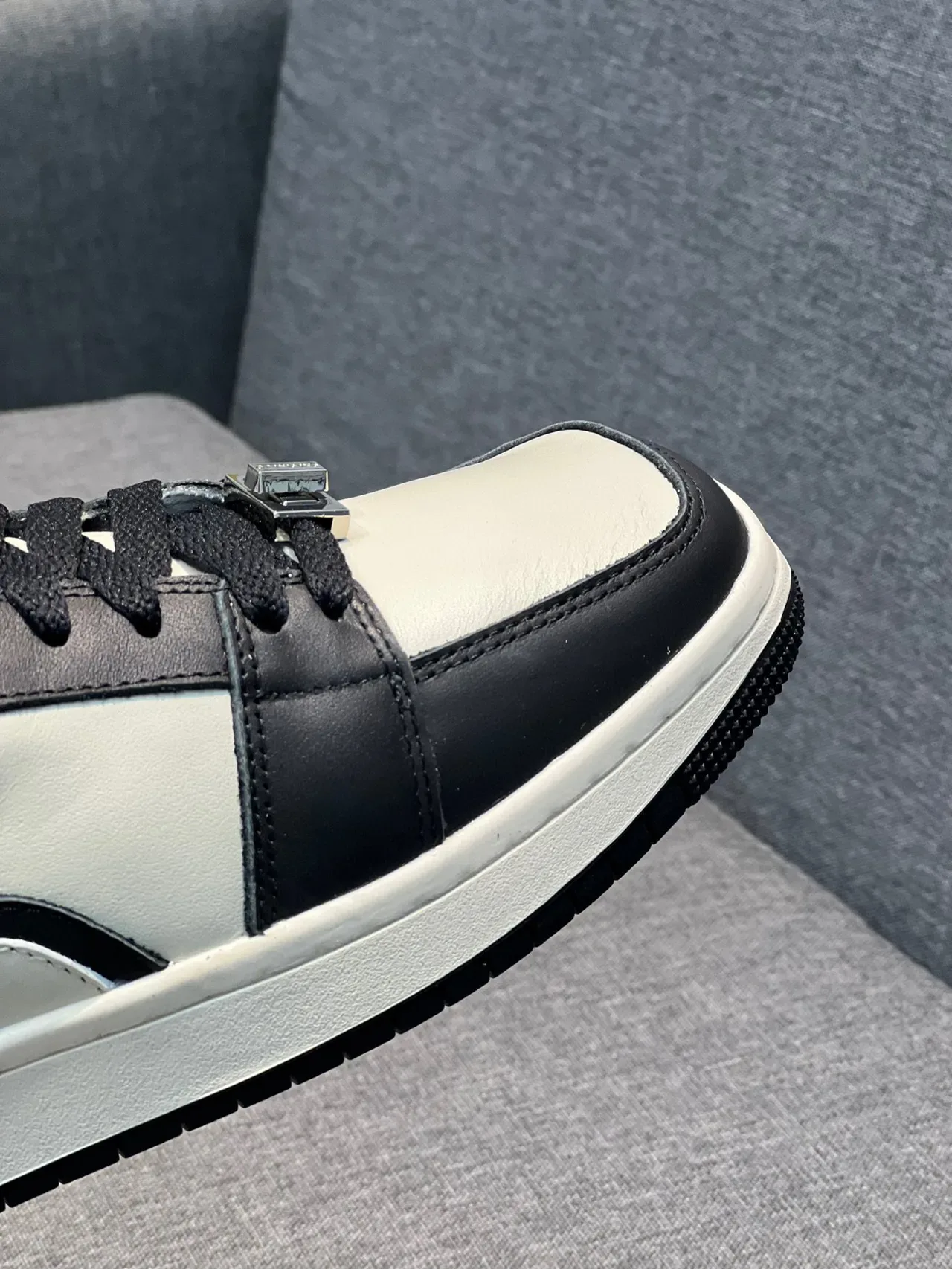 Calvin Luo Panelled Leather Low-Top Lifestyle Sneaker 4