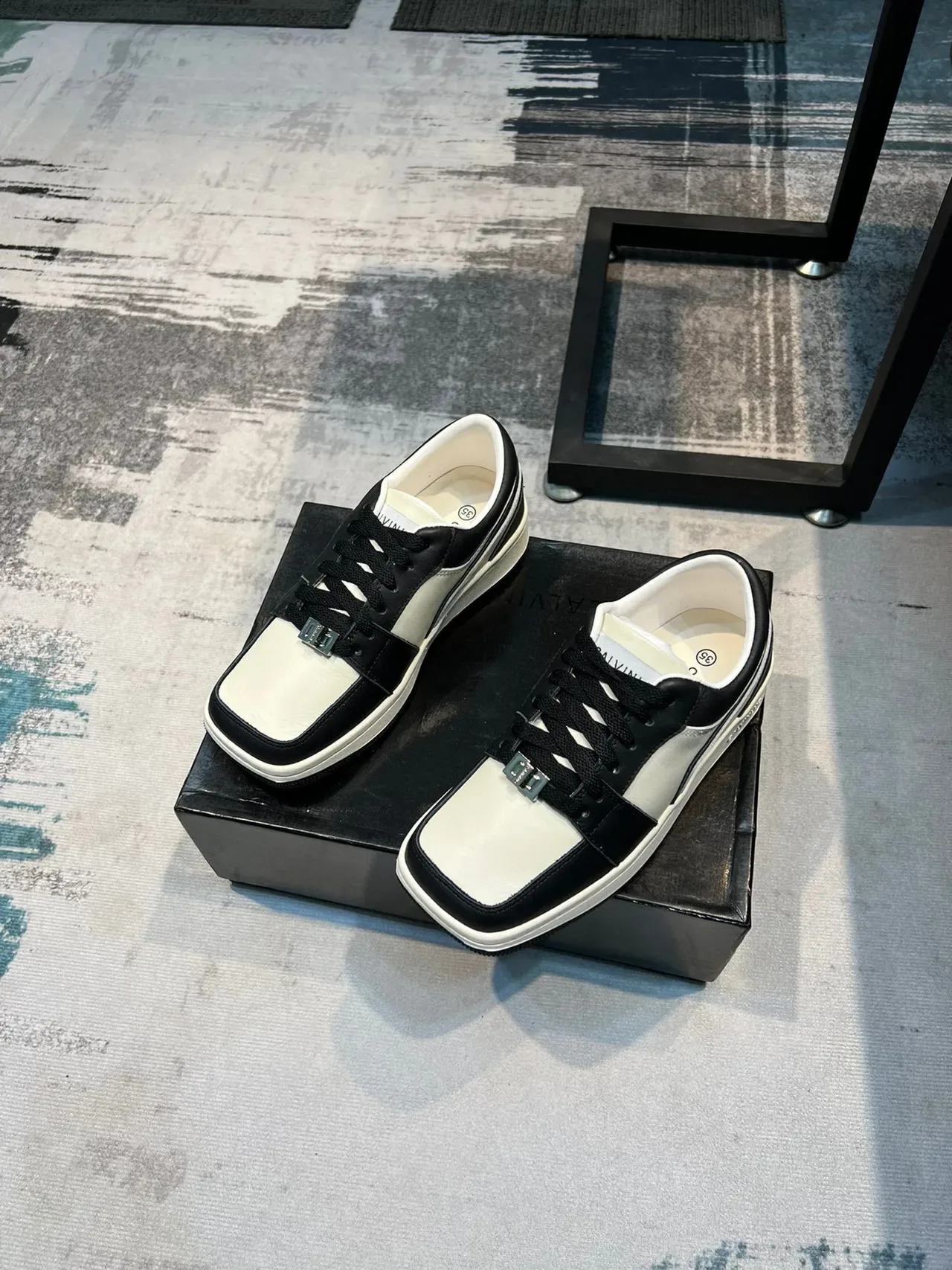 Calvin Luo Panelled Leather Low-Top Lifestyle Sneaker 6