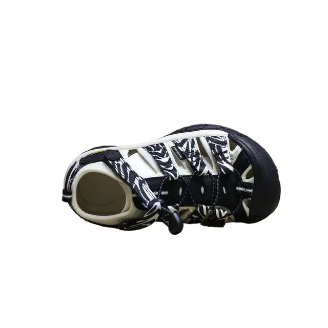 Camouflage-Print Multi-Strap Toggle-Closure Casual Sandals 14