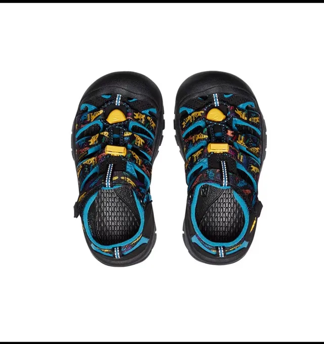 Camouflage-Print Multi-Strap Toggle-Closure Casual Sandals 15