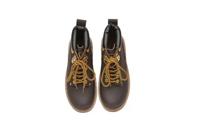 Caterpillar Work Boot Tan Leather Padded Collar Rugged Lug Sole Work Boots 14