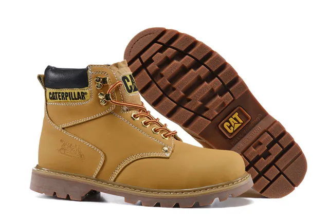Caterpillar Work Boot Tan Leather Padded Collar Rugged Lug Sole Work Boots 23