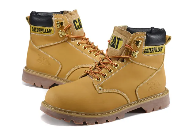 Caterpillar Work Boot Tan Leather Padded Collar Rugged Lug Sole Work Boots 24