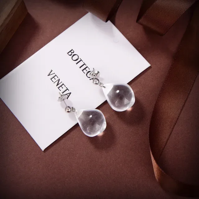 Clear Faceted Teardrop Dangling Earrings 4