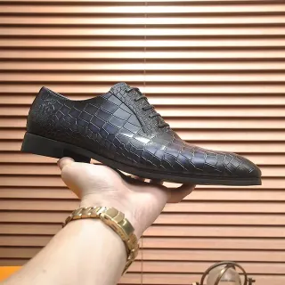 Crocodile-Embossed Black Cap-Toe Oxford Shoes