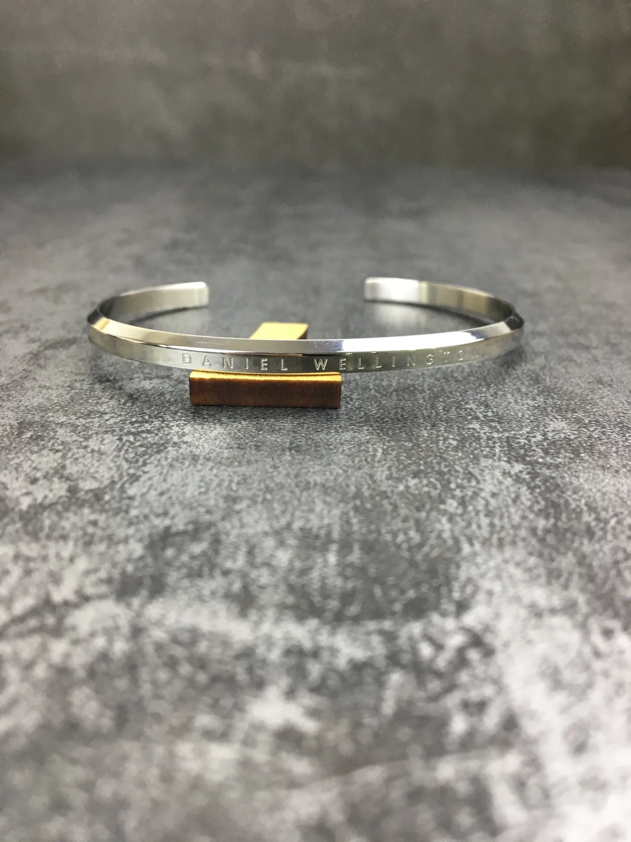 Daniel Wellington Classic Cuff Silver Minimalist Engraved Bracelet 3