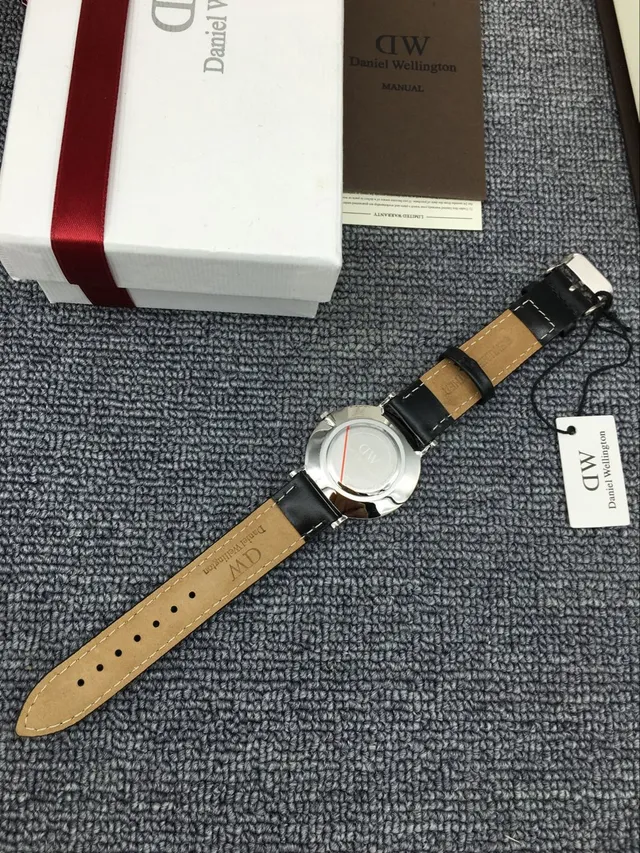 Daniel Wellington সাদা কালো মিনিমালিস্ট ডায়াল ক্রিস্টাল ঘণ্টা মার্কার কোয়ার্টজ ঘড়ি 2