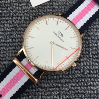 Daniel Wellington White Pink Minimalist Dial Rose Gold-Tone Case Quartz Watch