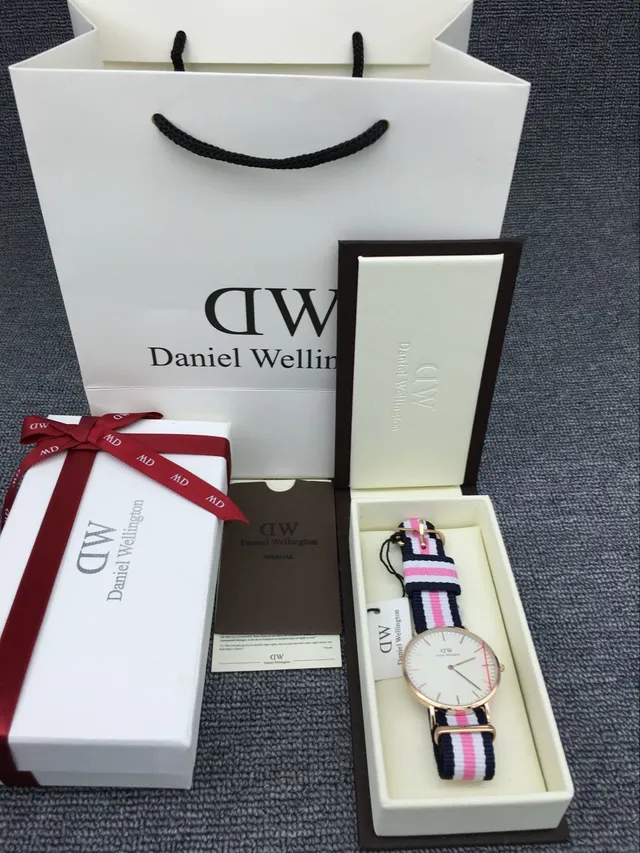 Daniel Wellington White Pink Minimalist Dial Rose Gold-Tone Case Quartz Watch 4