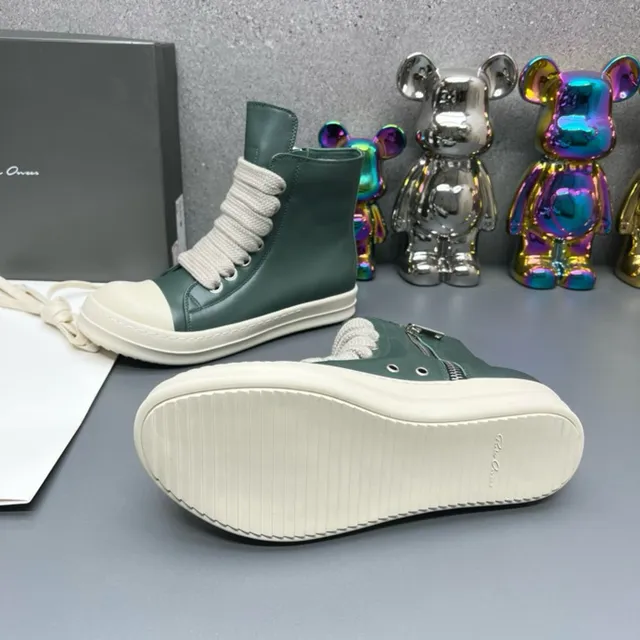 Dark Green and Cream High-Top Zipper Boots 4