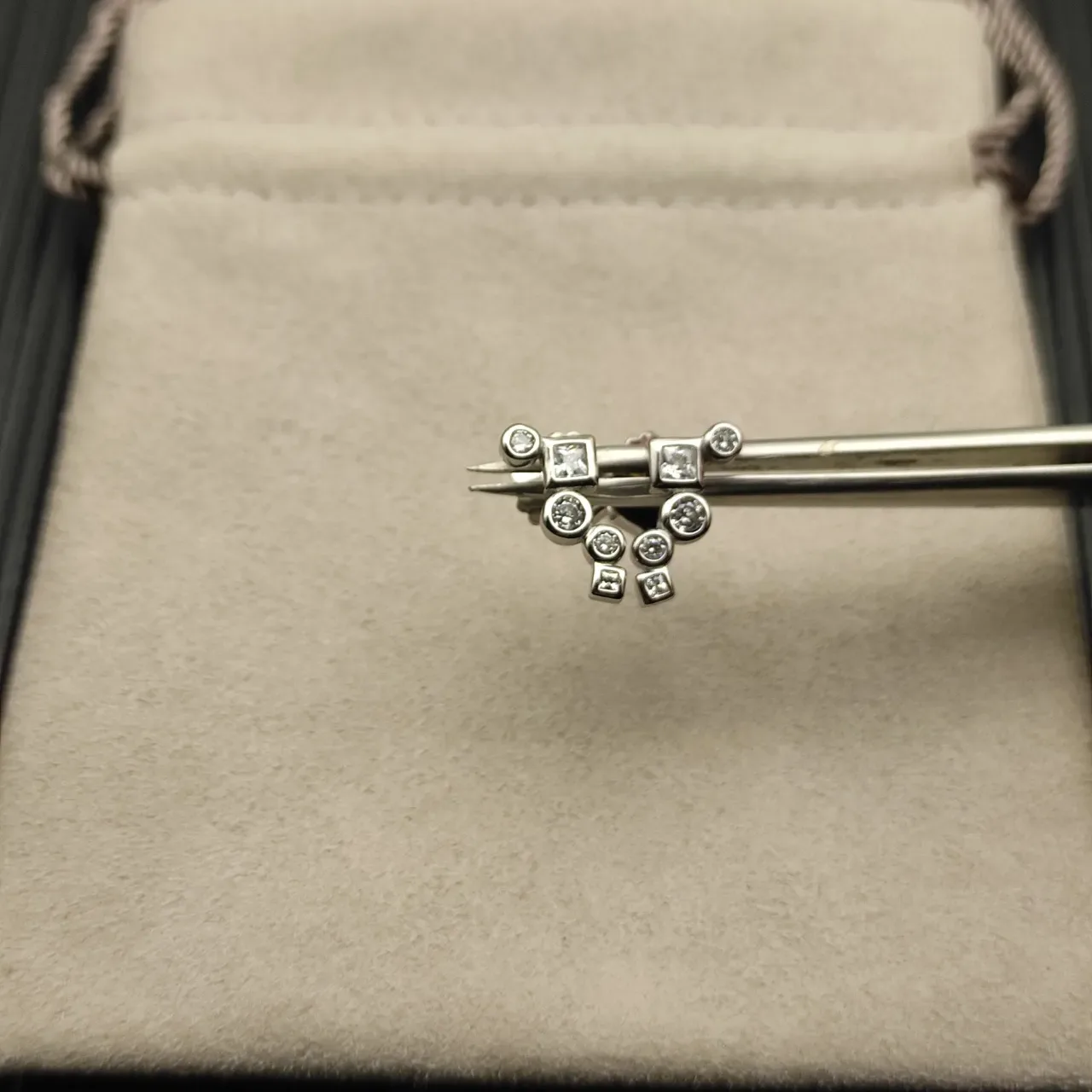 David Yurman Asymmetrical Cluster Stud Earrings 4