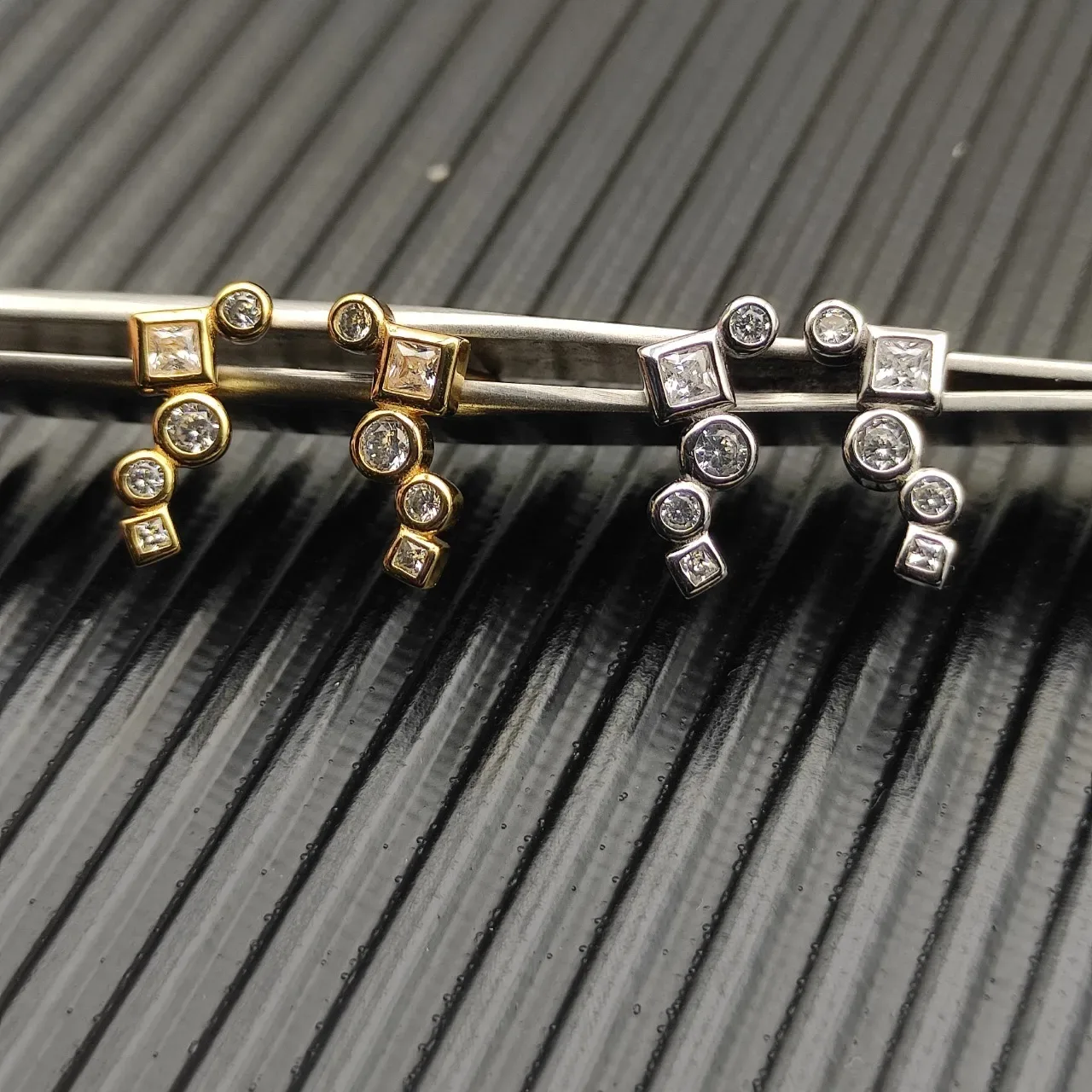 David Yurman Asymmetrical Cluster Stud Earrings 5