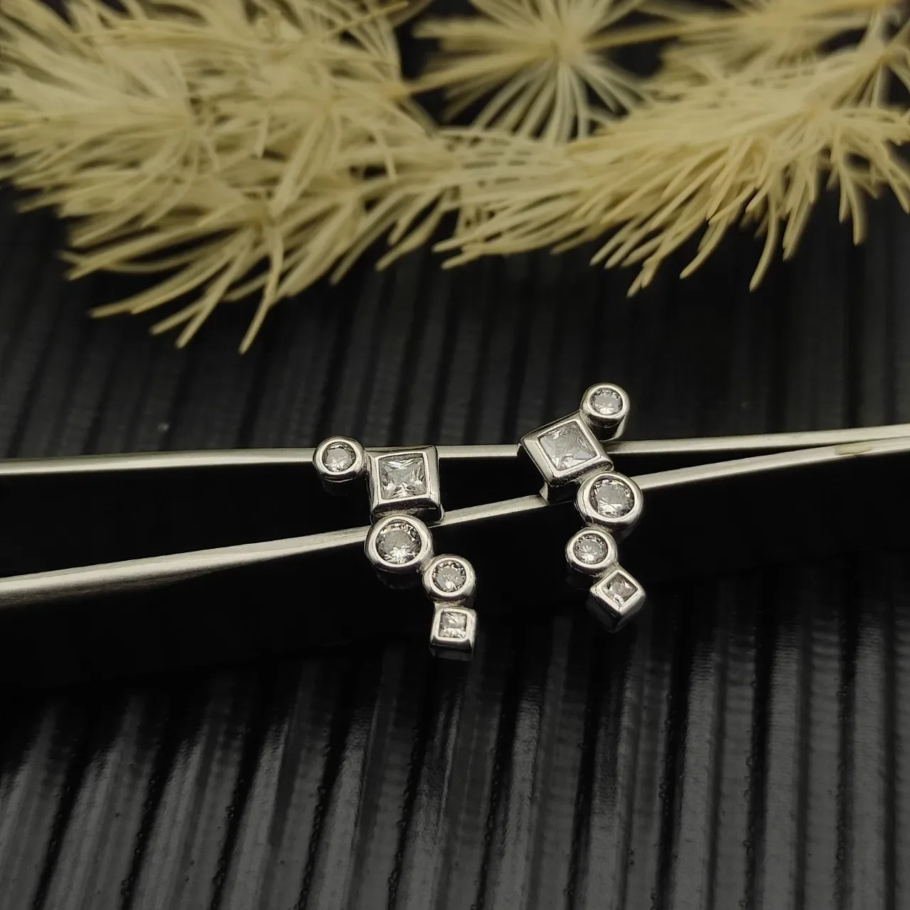 David Yurman Asymmetrical Cluster Stud Earrings 8