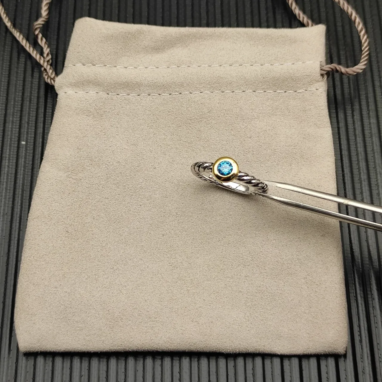 David Yurman Cable Collectibles Blue Gold Twisted Band Single Round Bezel-Set Gemstone Ring 6