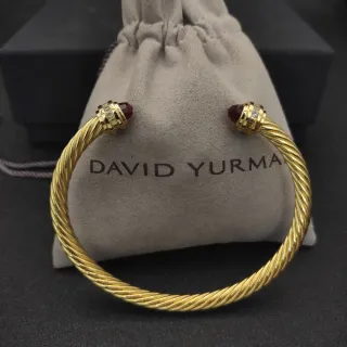 David Yurman سوار كابل ملتف ذهبي أحمر