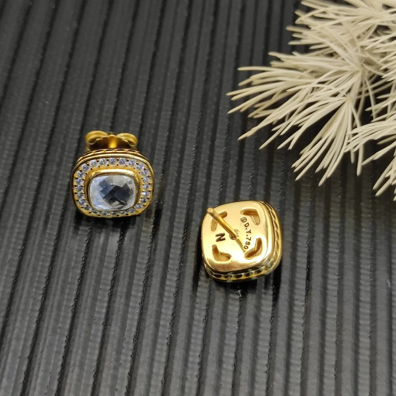 David Yurman Gold-Tone Cushion-Cut Pavé Halo Stud Earrings 7