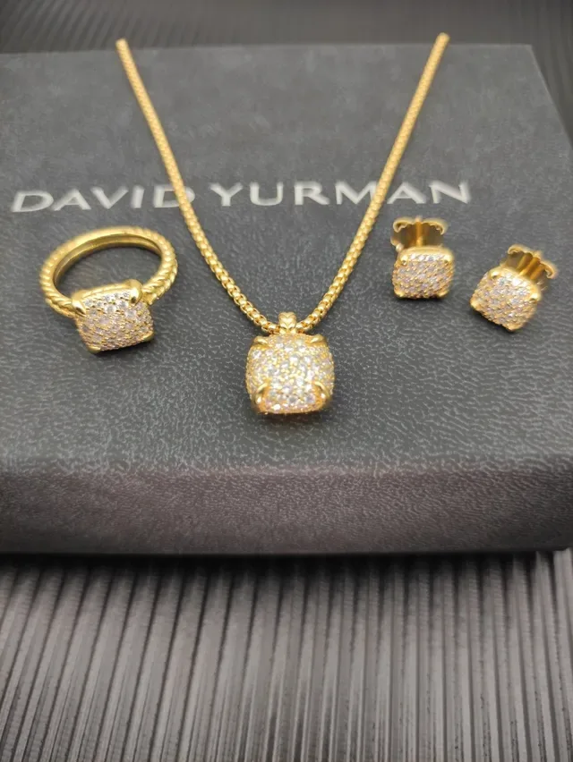 David Yurman Gold-Tone Pavé Square Stud Earrings 4