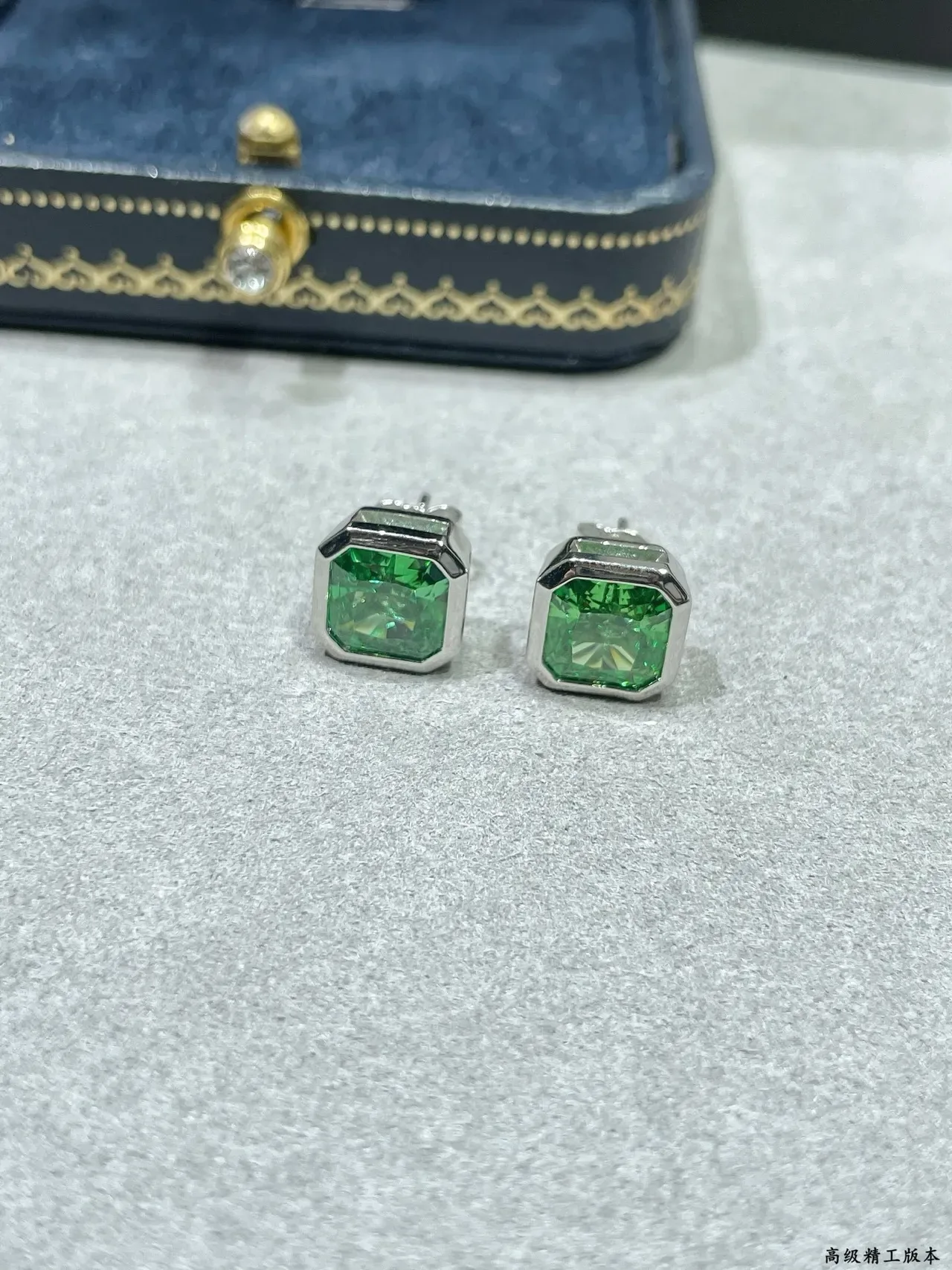 Faceted Green Octagonal Bezel-Set Stud Earrings 6