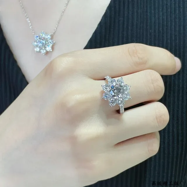 Floral Cluster Multi-Stone Round-Cut Prong-Set Ring 8