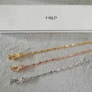 FRED Cadena de eslabones de bambú dorada con cierre en forma de lira Pulsera