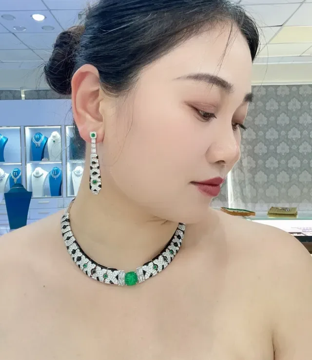 Geometric Pavé Cabochon Choker Necklace 4