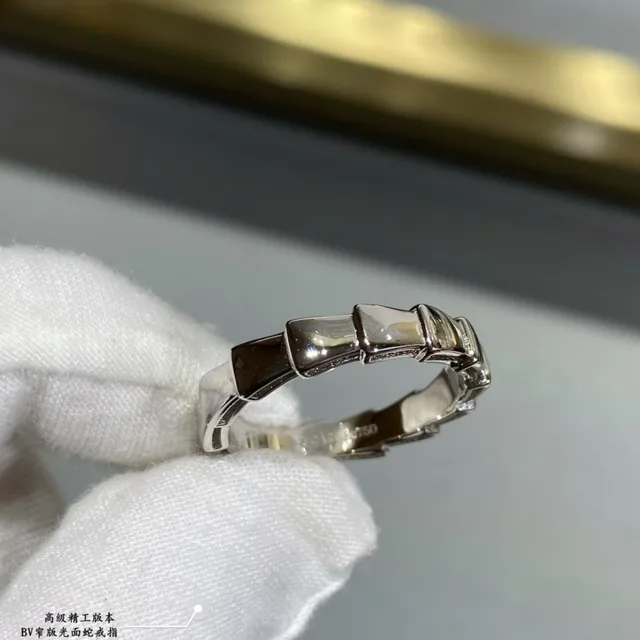 Gold and Silver Segmented Faceted Band Rings 3