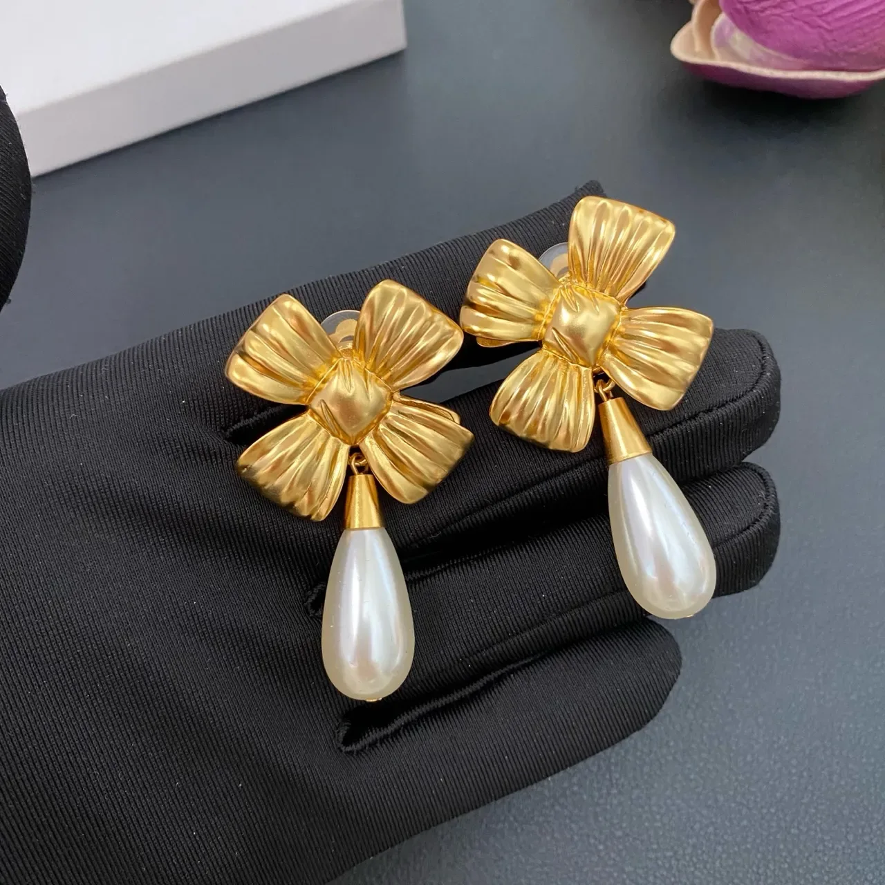 Gold Bow Motif Teardrop Dangle Earrings 4