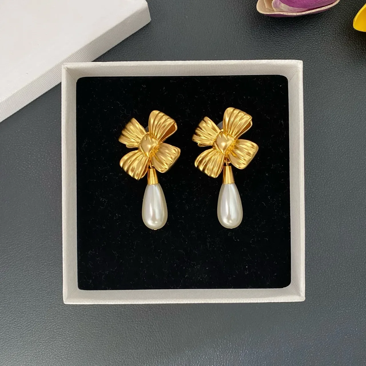 Gold Bow Motif Teardrop Dangle Earrings 7