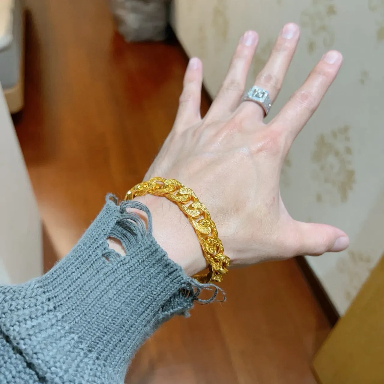 Gold Chunky Curb-Link Chain Textured Surface Finish Bracelet 8