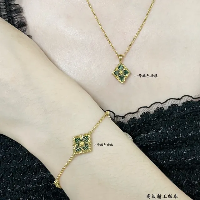 Gold Green Metal Enamel Floral Quatrefoil Motif Necklace 8