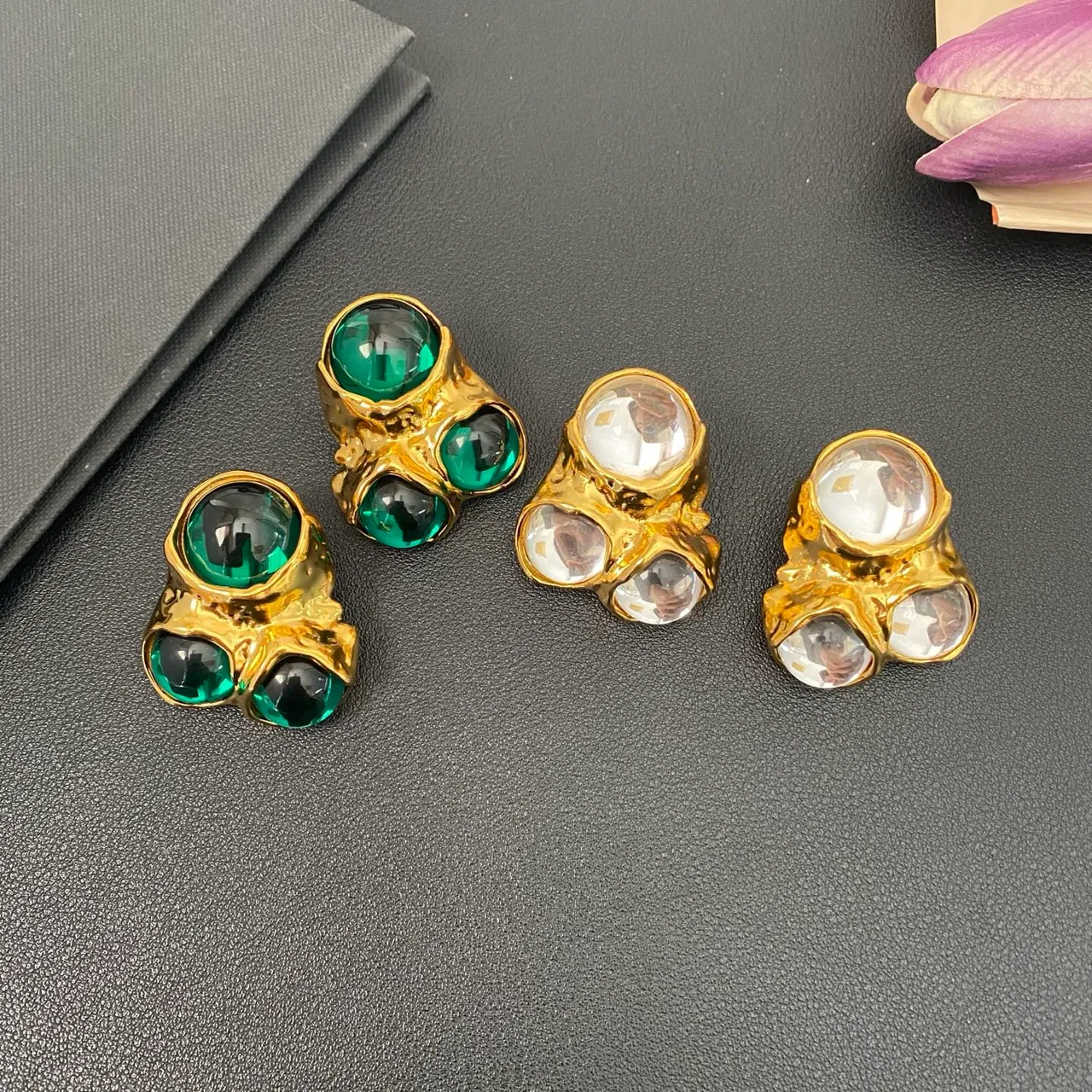 Gold Green Textured Metal Three-Cabochon Cluster Ring 9