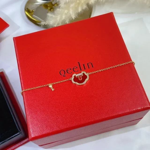 Gold Red Chain Enamel Cloud-Shaped Pendant Bracelet 3
