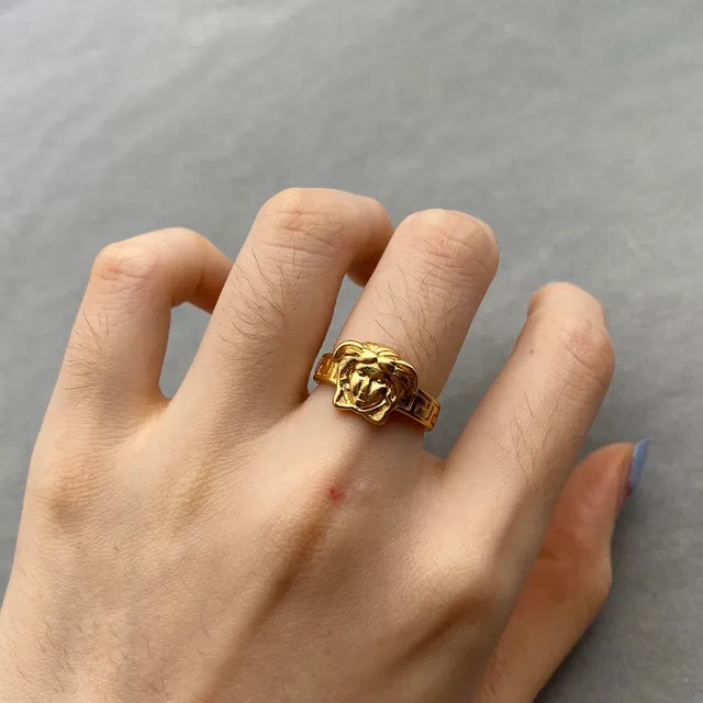 Gold Sculpted Medusa-Style Face Greek Key Pattern Band Ring 6