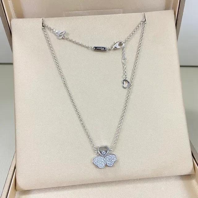 Gold Silver Clover-Shaped Pendant Pavé-Set Stones Necklace 4