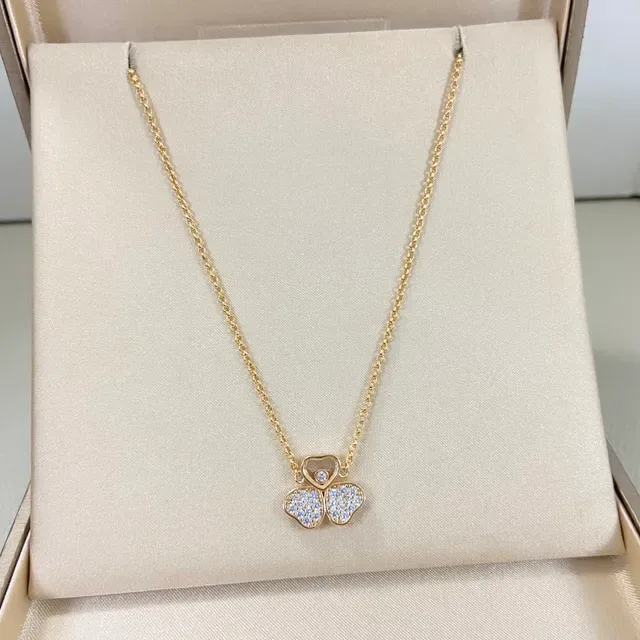 Gold Silver Clover-Shaped Pendant Pavé-Set Stones Necklace 6