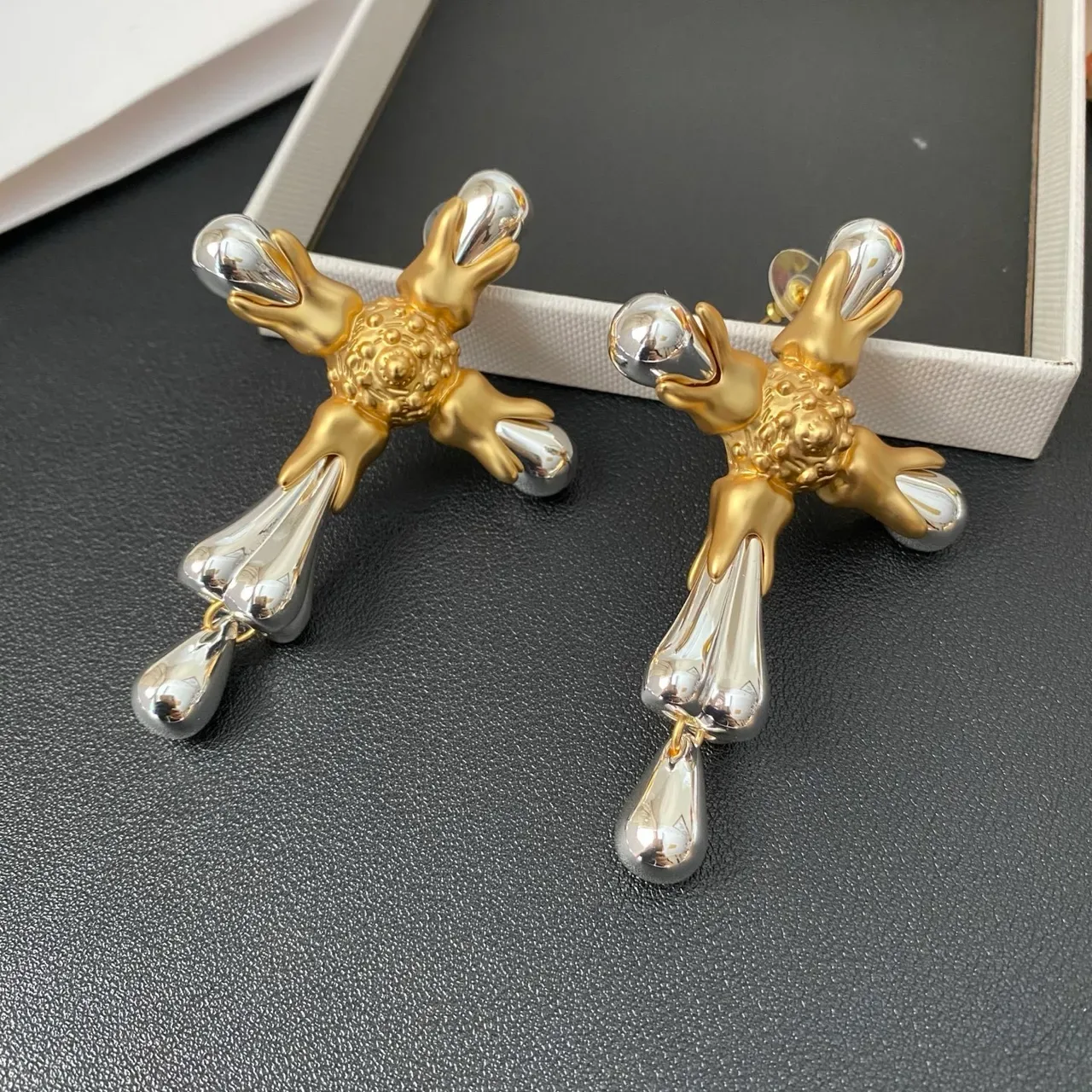 Gold Silver Cross-Shaped Two-Tone Metal Jewelry 4