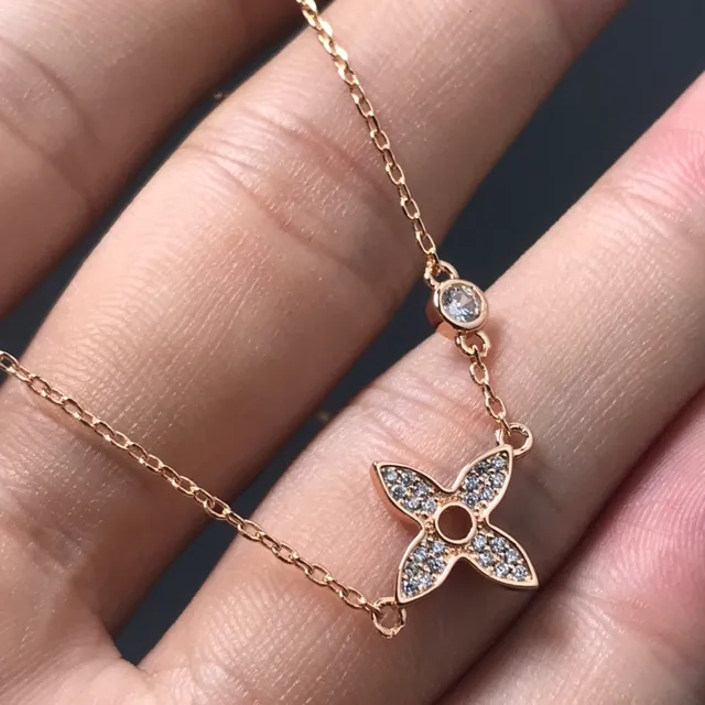 Gold Silver Four-Petal Flower Pendant Pavé-Set Stones Necklace 2