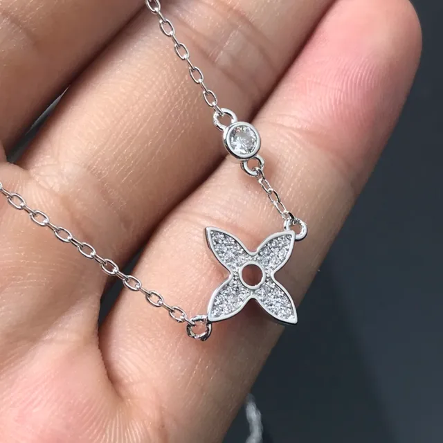 Gold Silver Four-Petal Flower Pendant Pavé-Set Stones Necklace 3