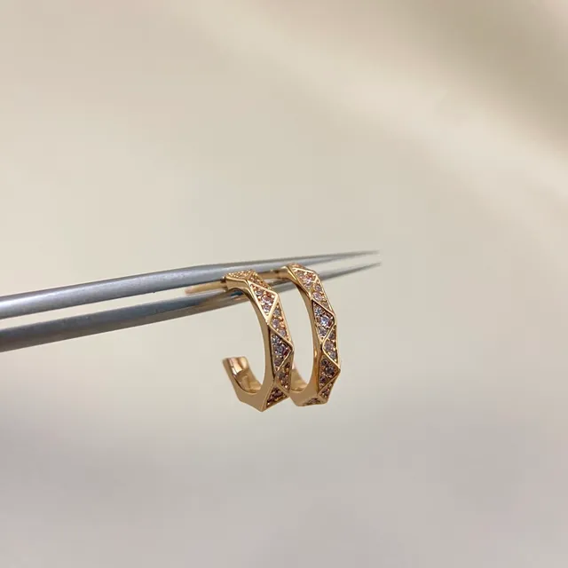 Gold Silver Geometric V-Band Pavé-Set Earrings 6