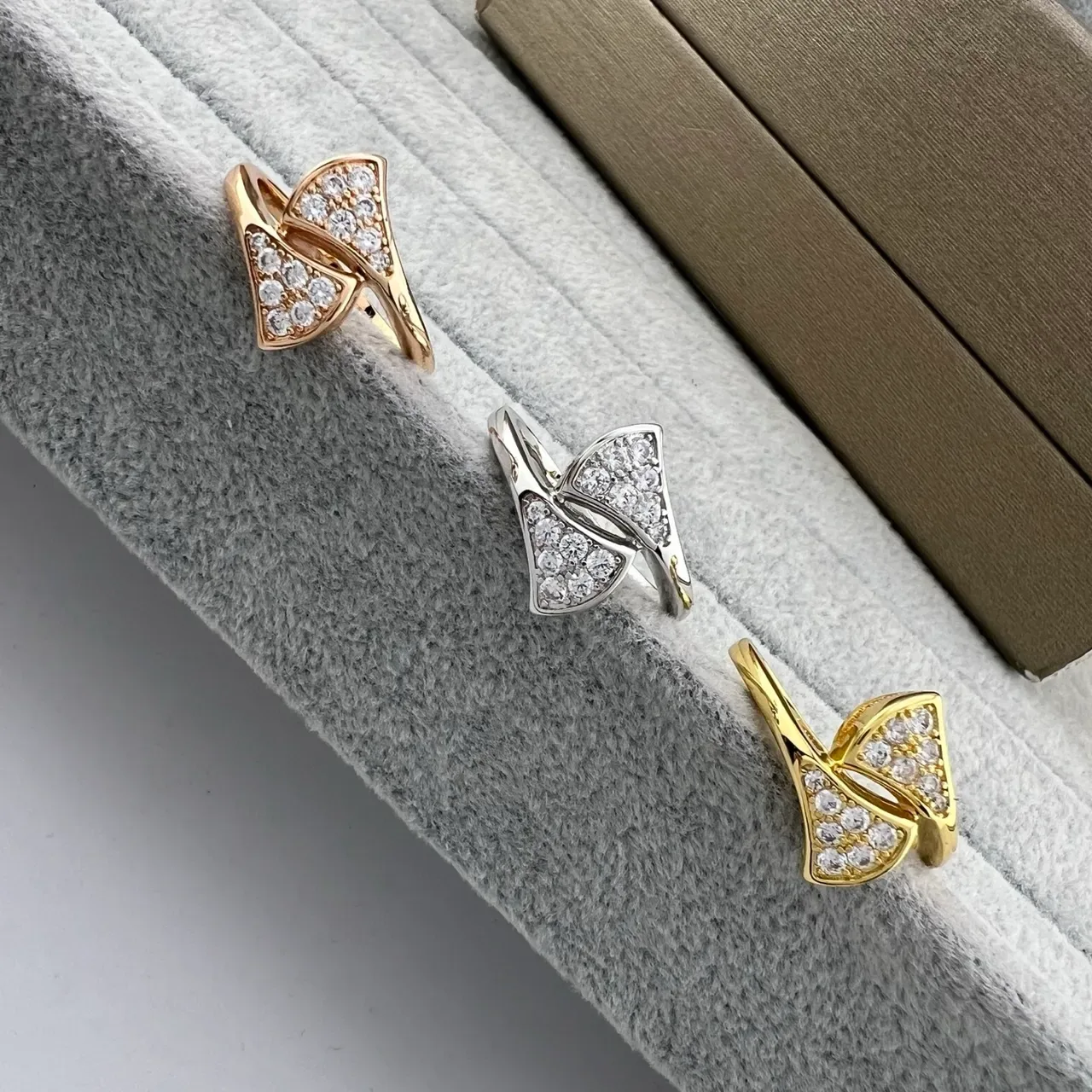 Gold Silver Open-Band Pavé-Set Ring 6