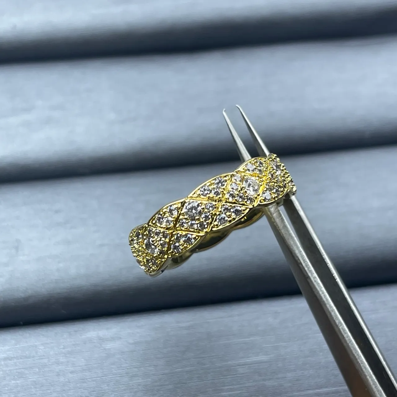 Gold Silver Pavé-Set Twisted Band Ring 2