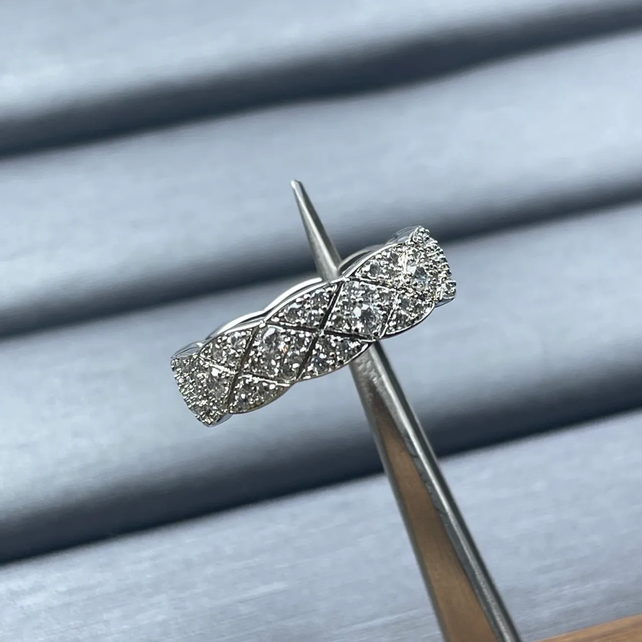 Gold Silver Pavé-Set Twisted Band Ring 4