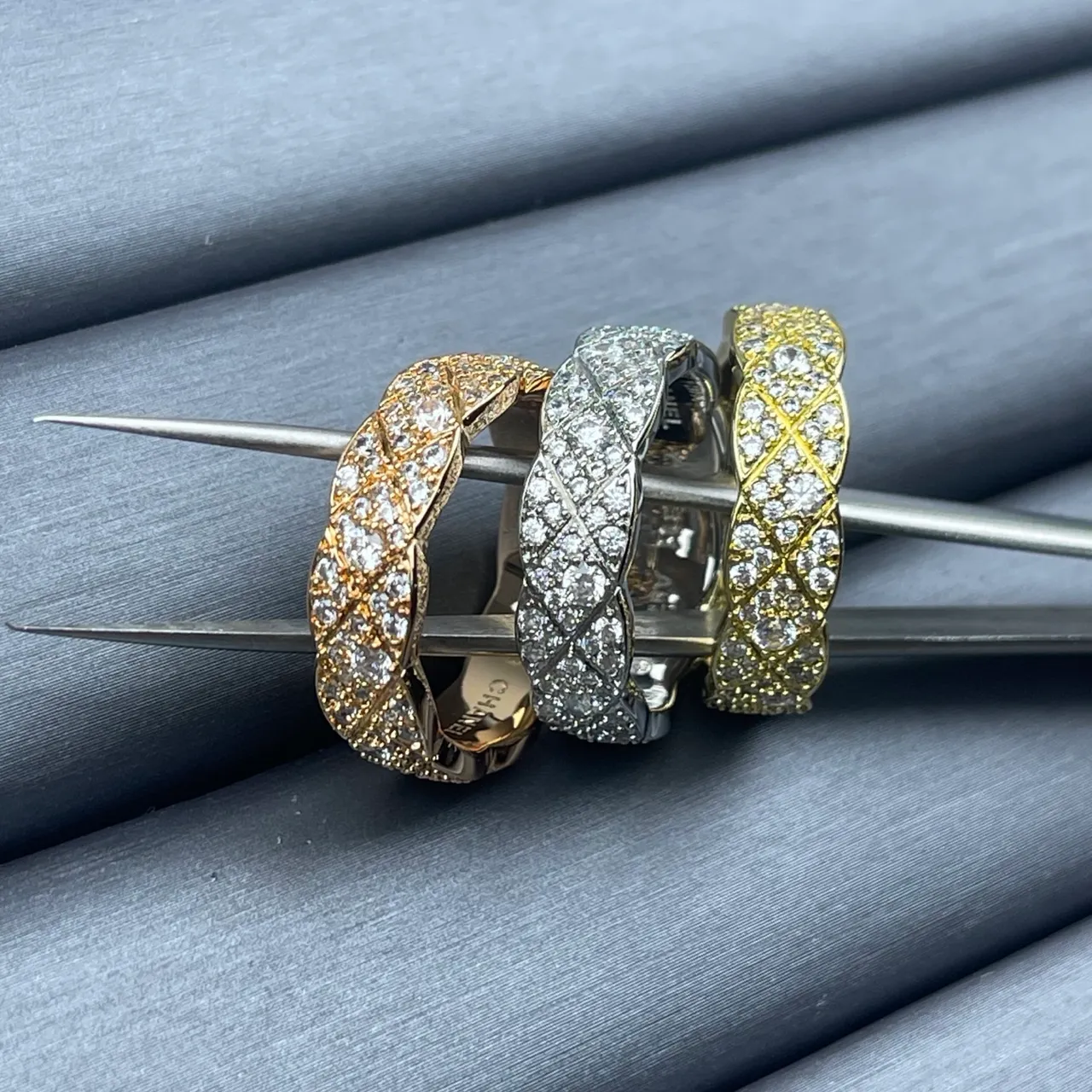Gold Silver Pavé-Set Twisted Band Ring 5