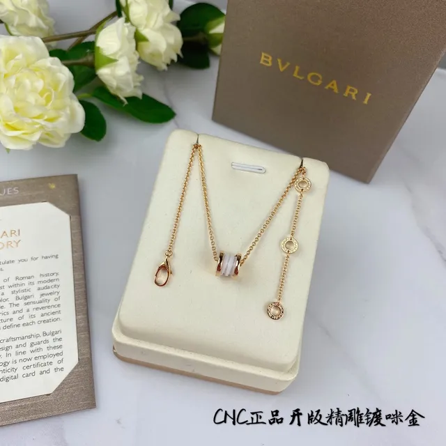 Gold-Tone Cylindrical Barrel Pendant Necklace 5