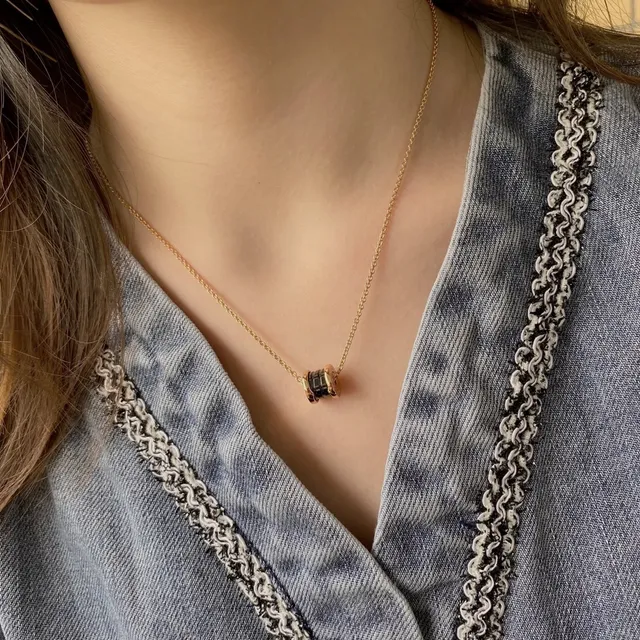 Gold-Tone Cylindrical Barrel Pendant Necklace 8