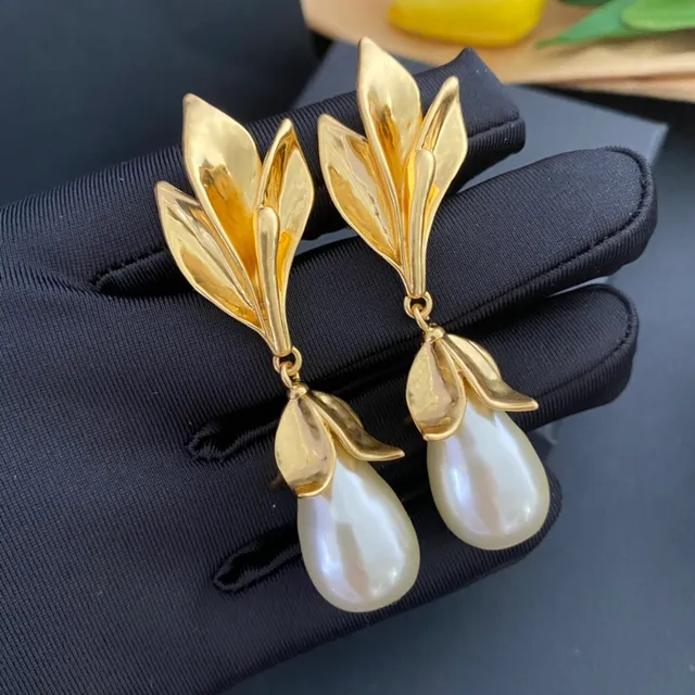 Gold-Tone Floral Motif Teardrop Pearl Drop Earrings 7