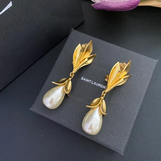 Gold-Tone Floral Motif Teardrop Pearl Drop Earrings 8