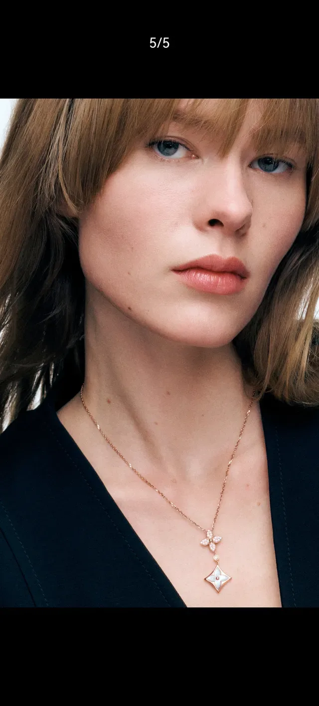 Gold-Tone Floral Pavé Crystal and Mother-of-Pearl Pendant Necklace 9