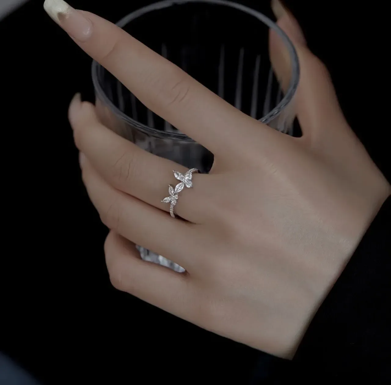 Gold-Toned Crystal Butterfly Motif Ring 4